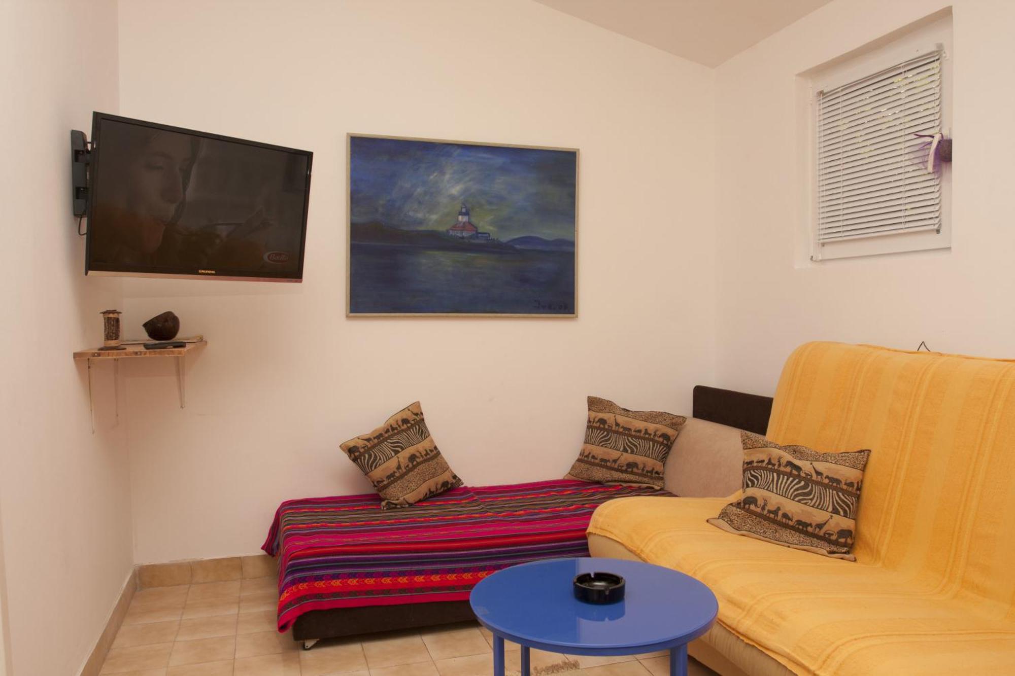 Mediteraneo Apartment *
