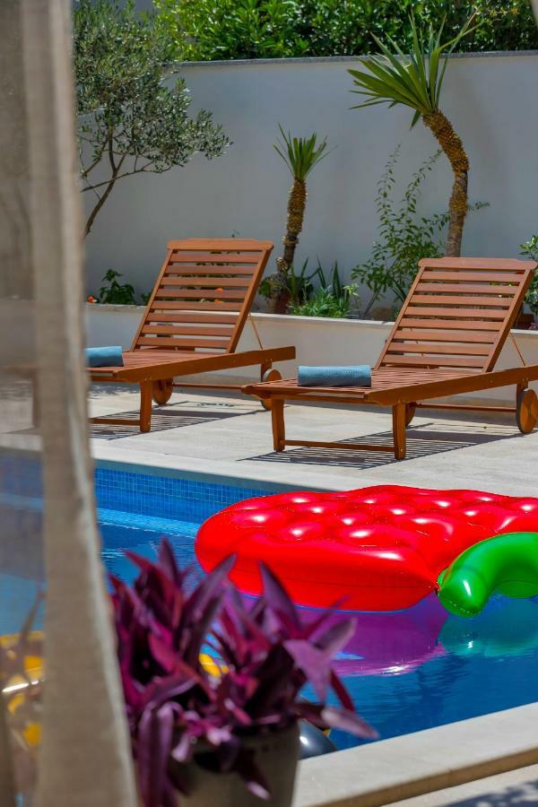 Mediteraneo Apartment *