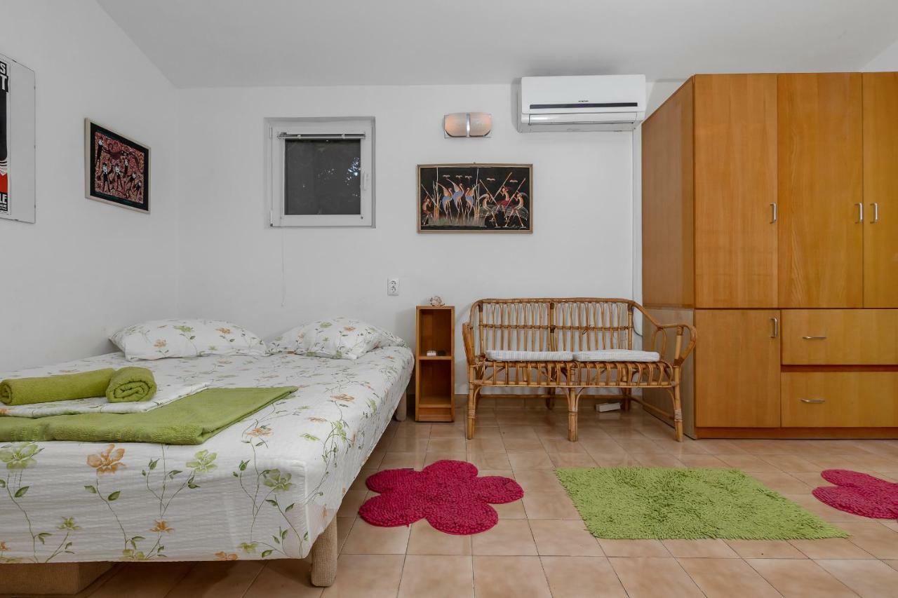 Mediteraneo Apartment *